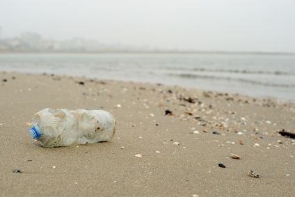 plastica mare.jpg
